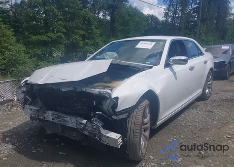 2019 Chrysler 300 Limited from USA, damaged, VIN 2C3CCAEG3KH528019